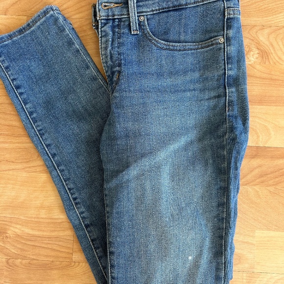 Levi’s Jeans - Picture 1 of 5